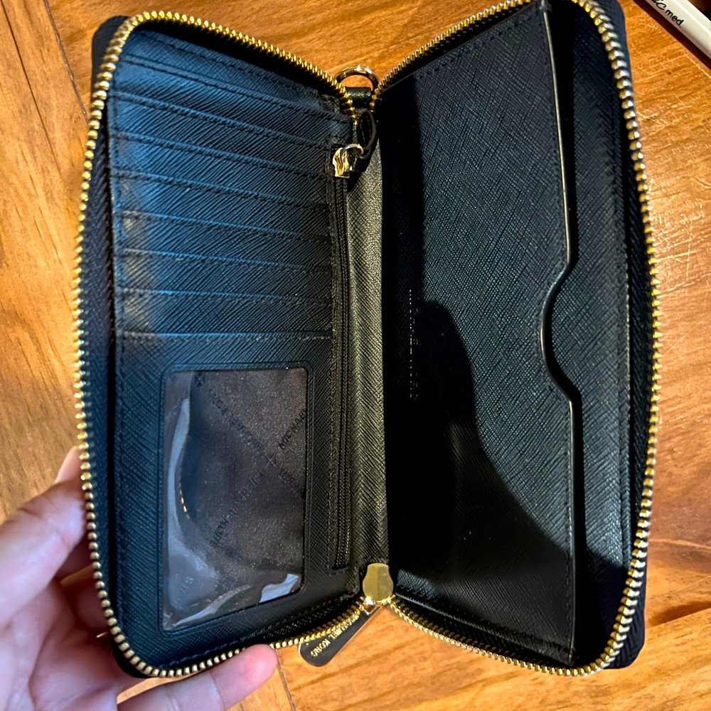 Michael Kors Wallet, new